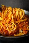 plate of spaghetti and meat sauce p1