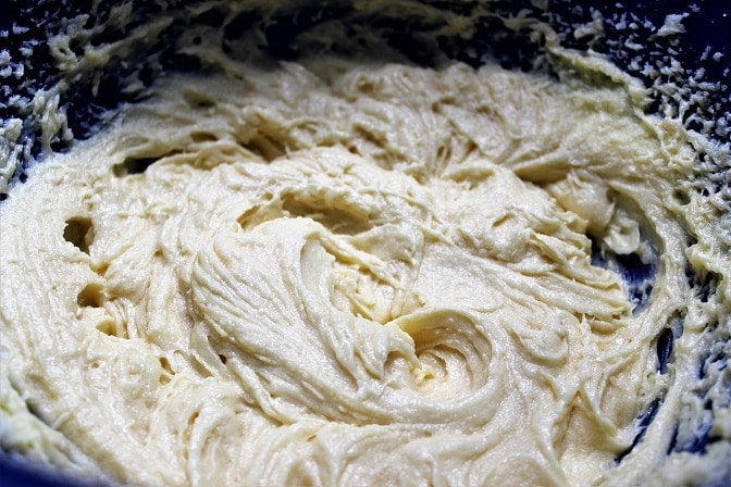 banana cake batter