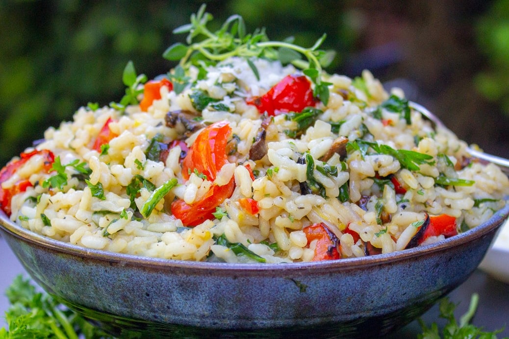 Lemon Risotto with Grilled Vegetables (Instant Pot). Creamy, lemony, cheesy risotto loaded with spinach and vegetables, ready in 30 minutes
