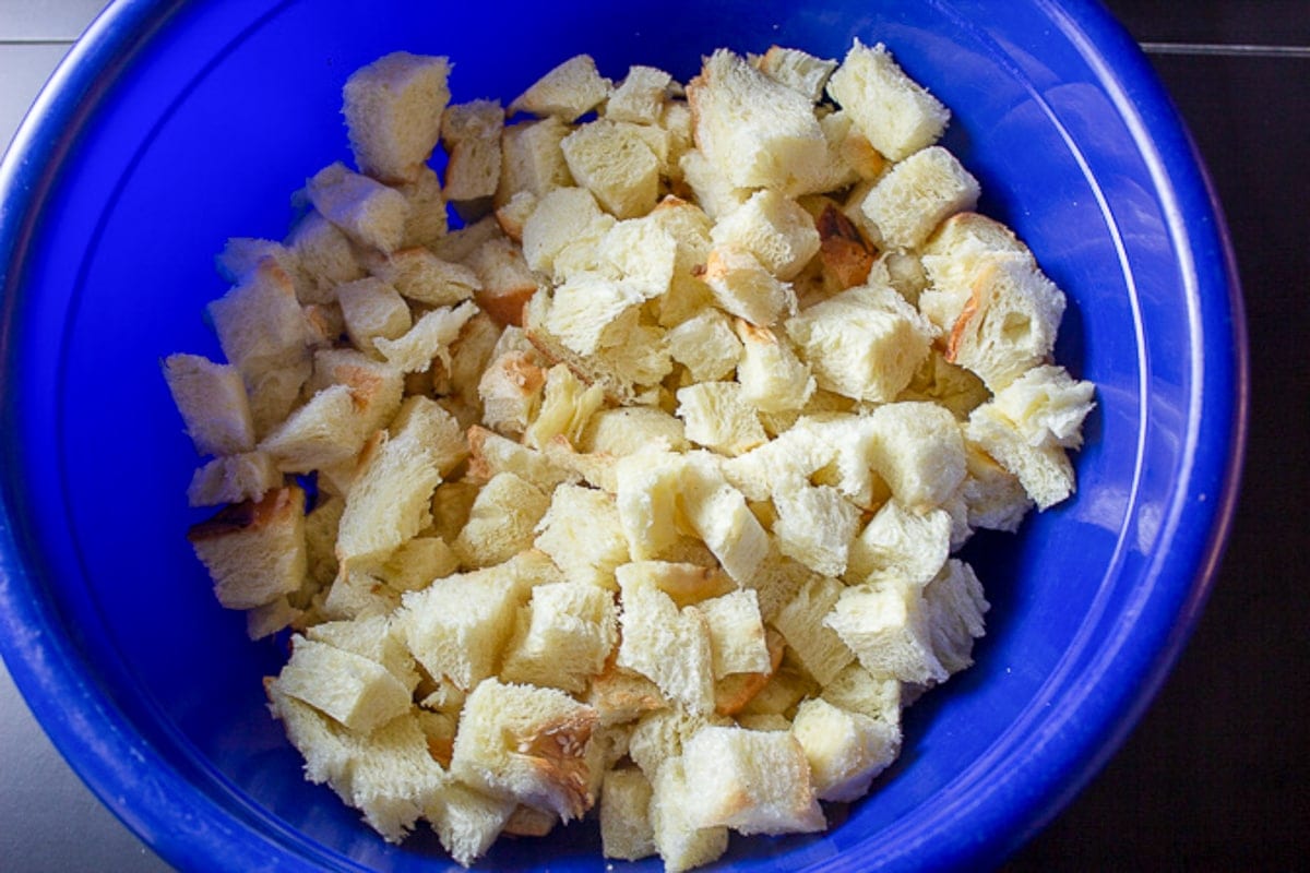 cubed bread in bowl