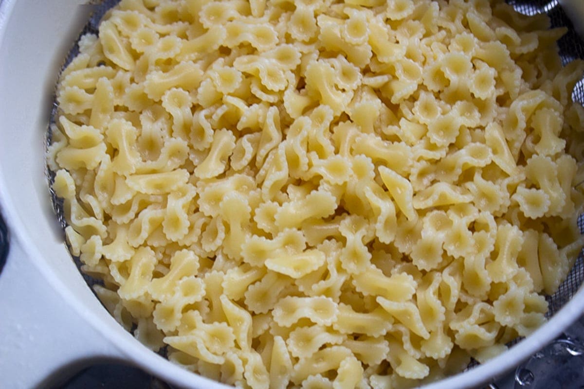 bow tie noodles in colander