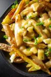 poutine on plate p1