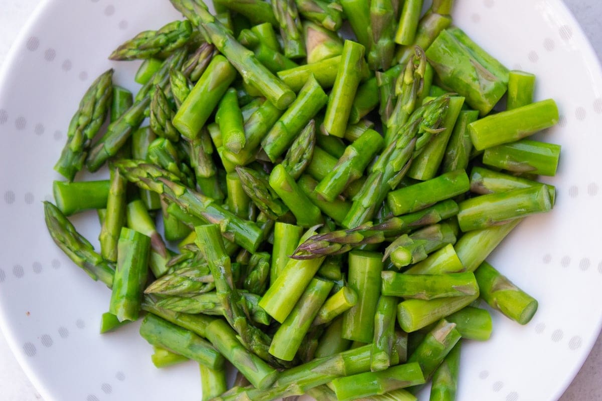 cut up asparagus cooked