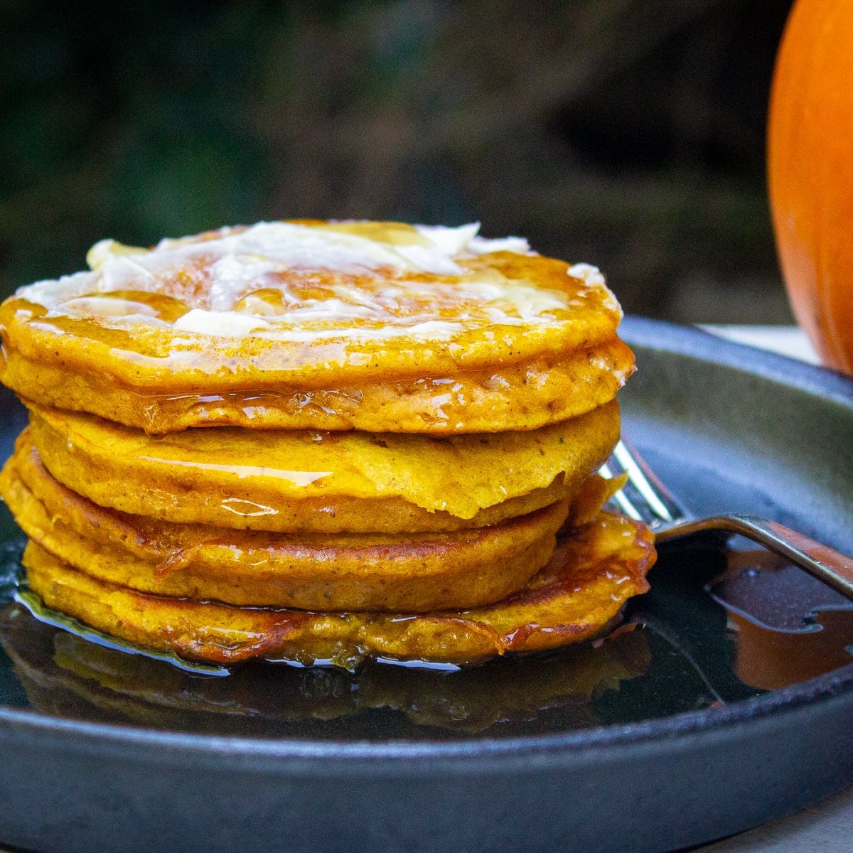 Pumpkin Spice Pancakes (With Canned Pumpkin)