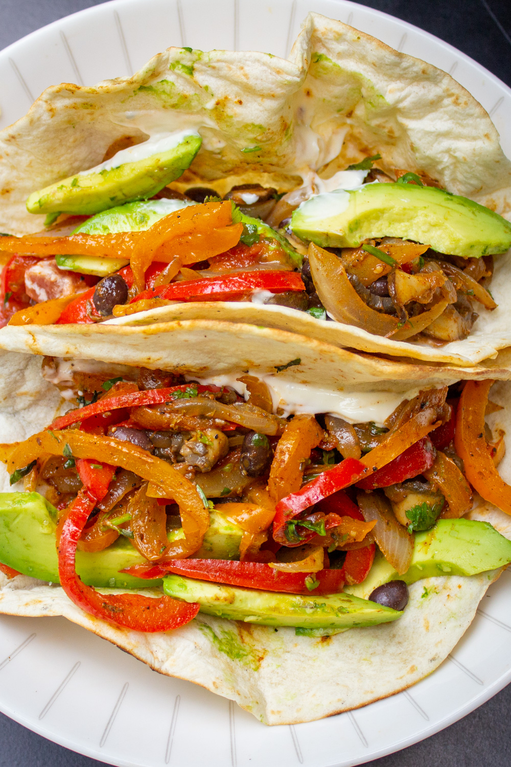 Easy Vegetarian Fajitas Recipe (20 minutes) - Two Kooks In The Kitchen