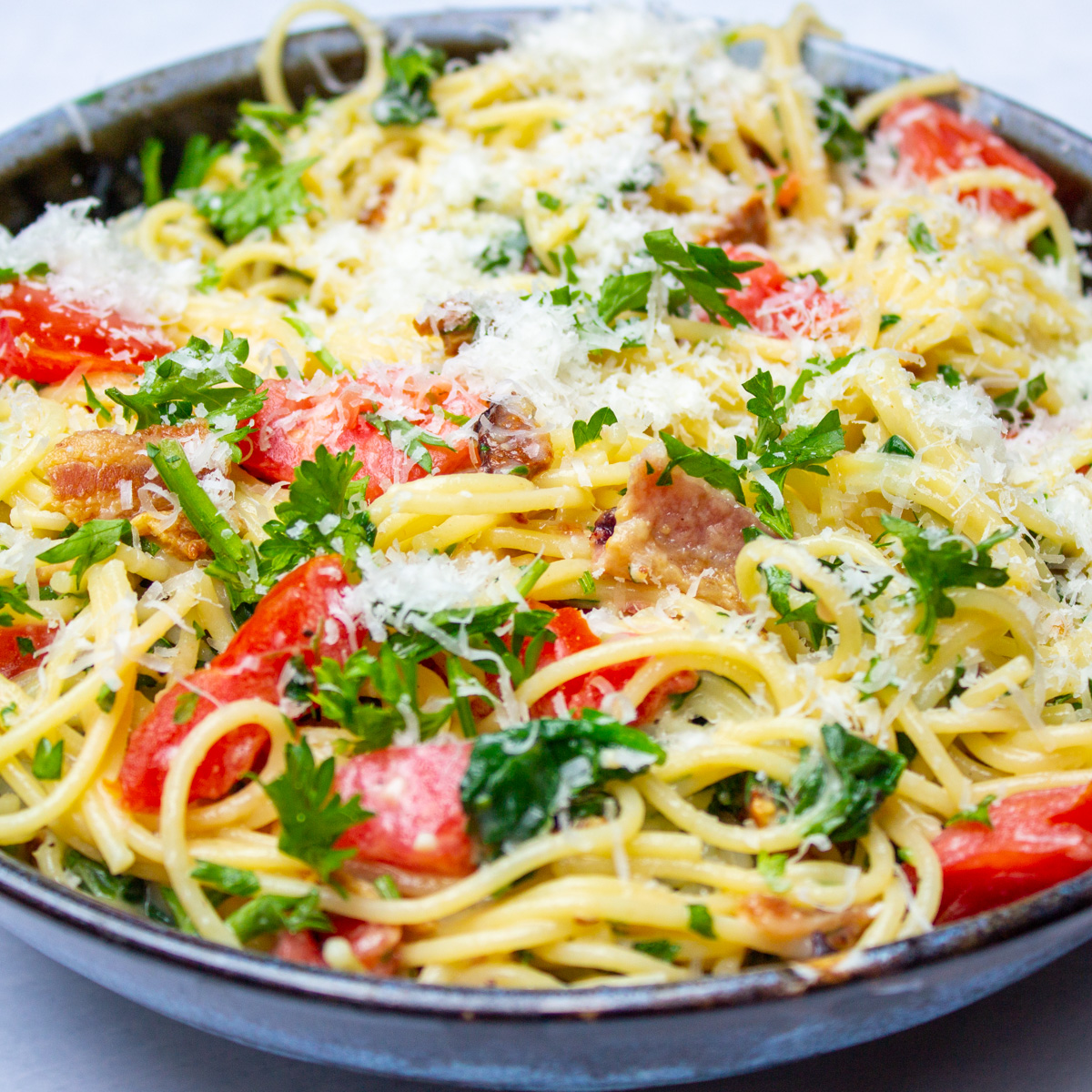 Spaghetti Carbonara Without Cream (Summer Twist)