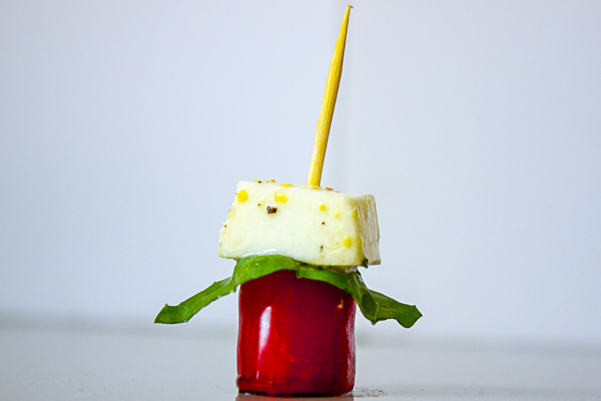 Caprese Salad Bites Appetizer Recipe-Homemade Food Junkie