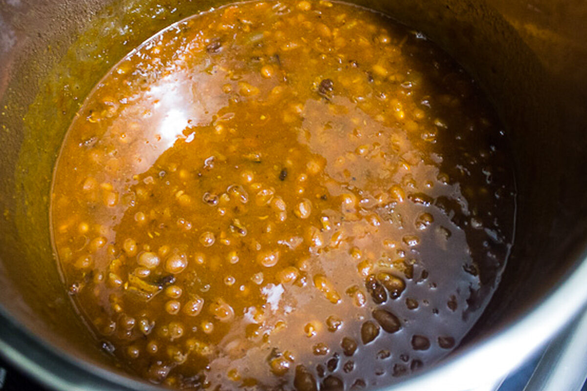 cooked baked beans in instant pot.