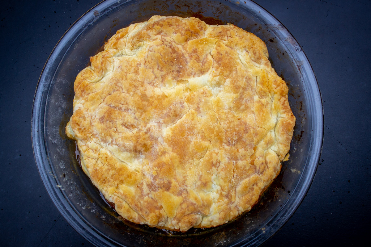 baked apple tart with crust on top