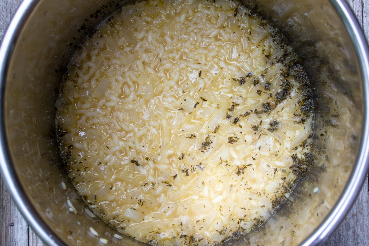 cooked risotto in instant pot.