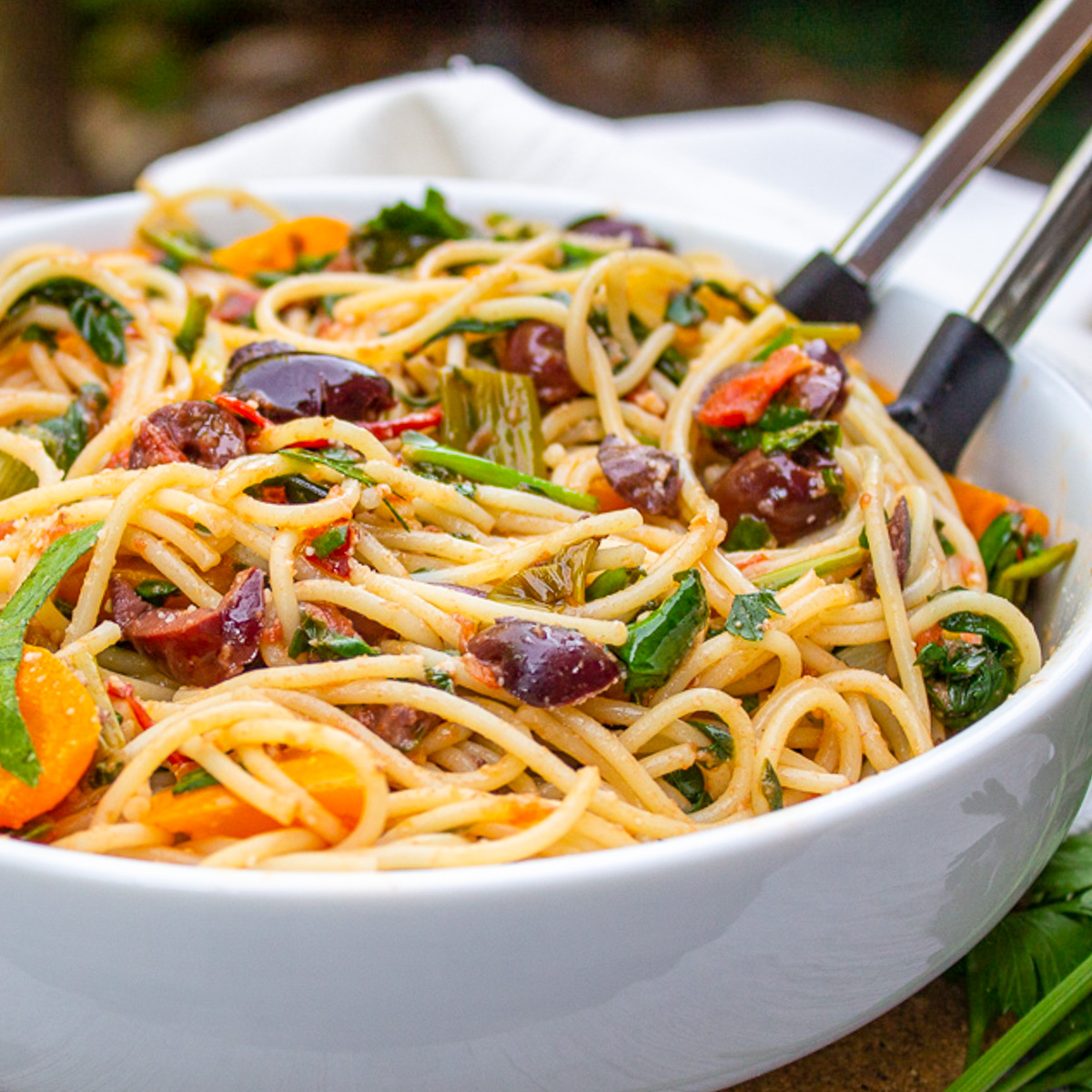 Simple Mediterranean Spaghetti (22 Minutes)