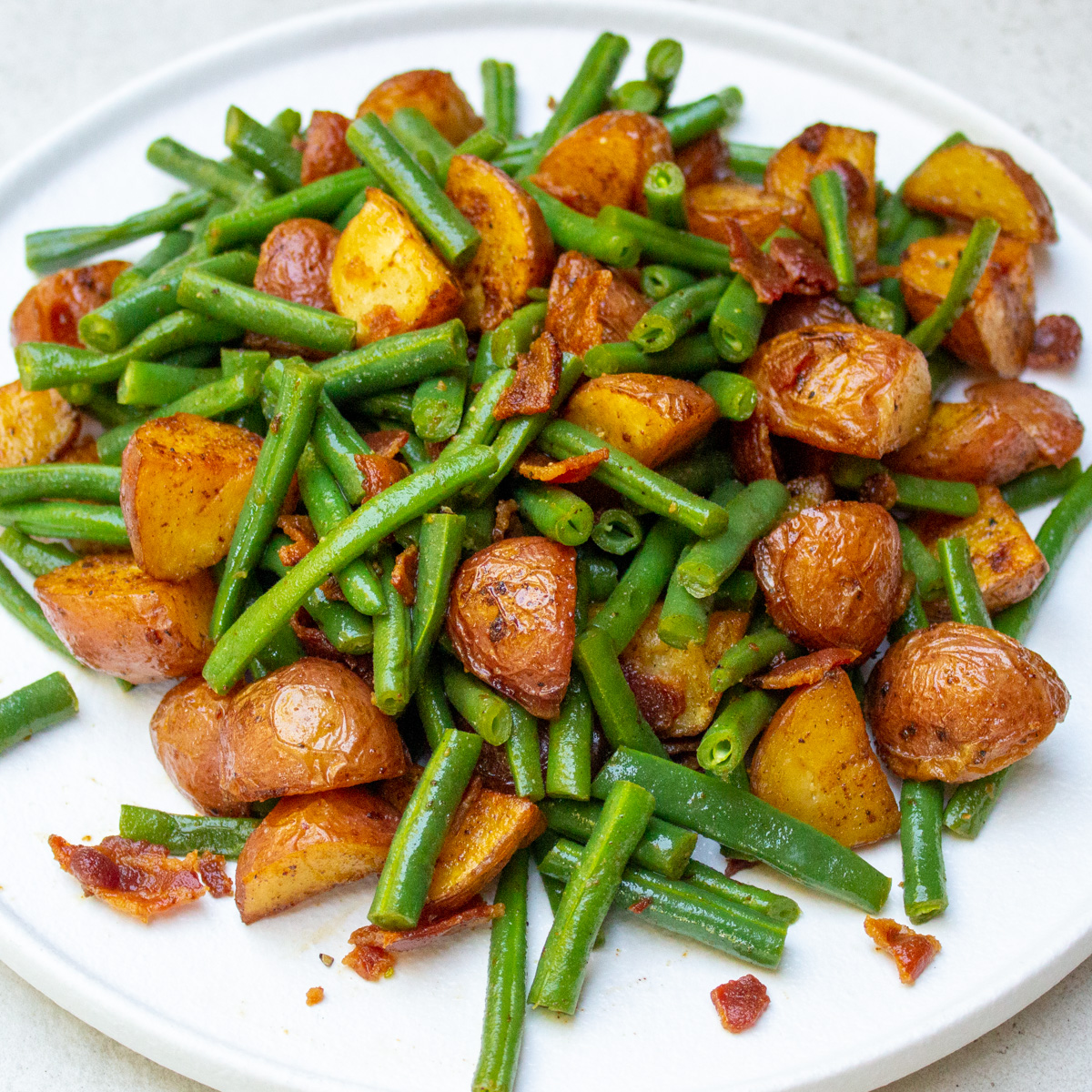 Green Beans and Potatoes With Bacon (35 Minutes)